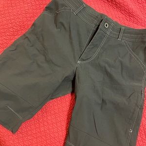 Kuhl 🩳 flat front shorts